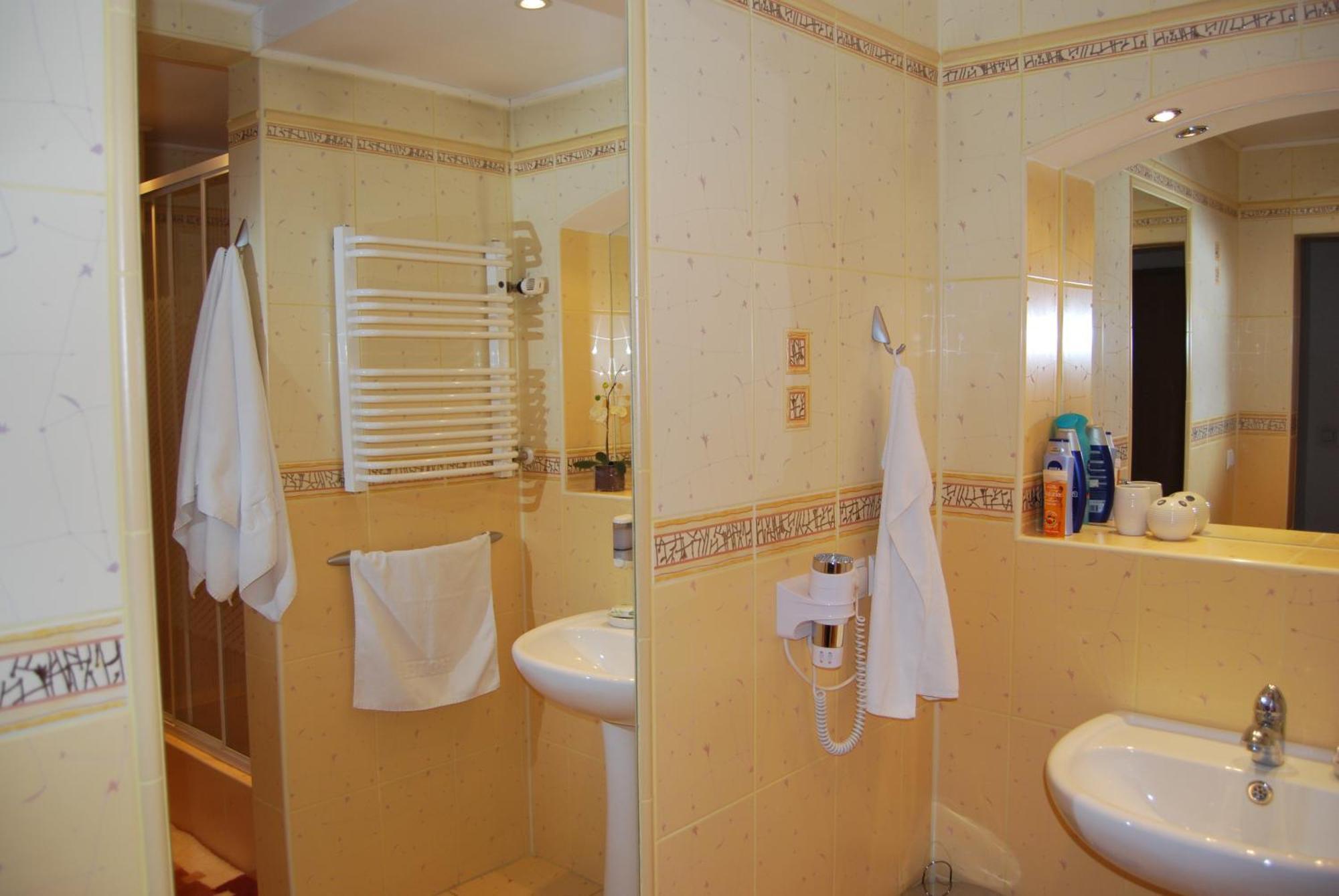 Hotel W Dobieszkowie Stryków Szoba fotó