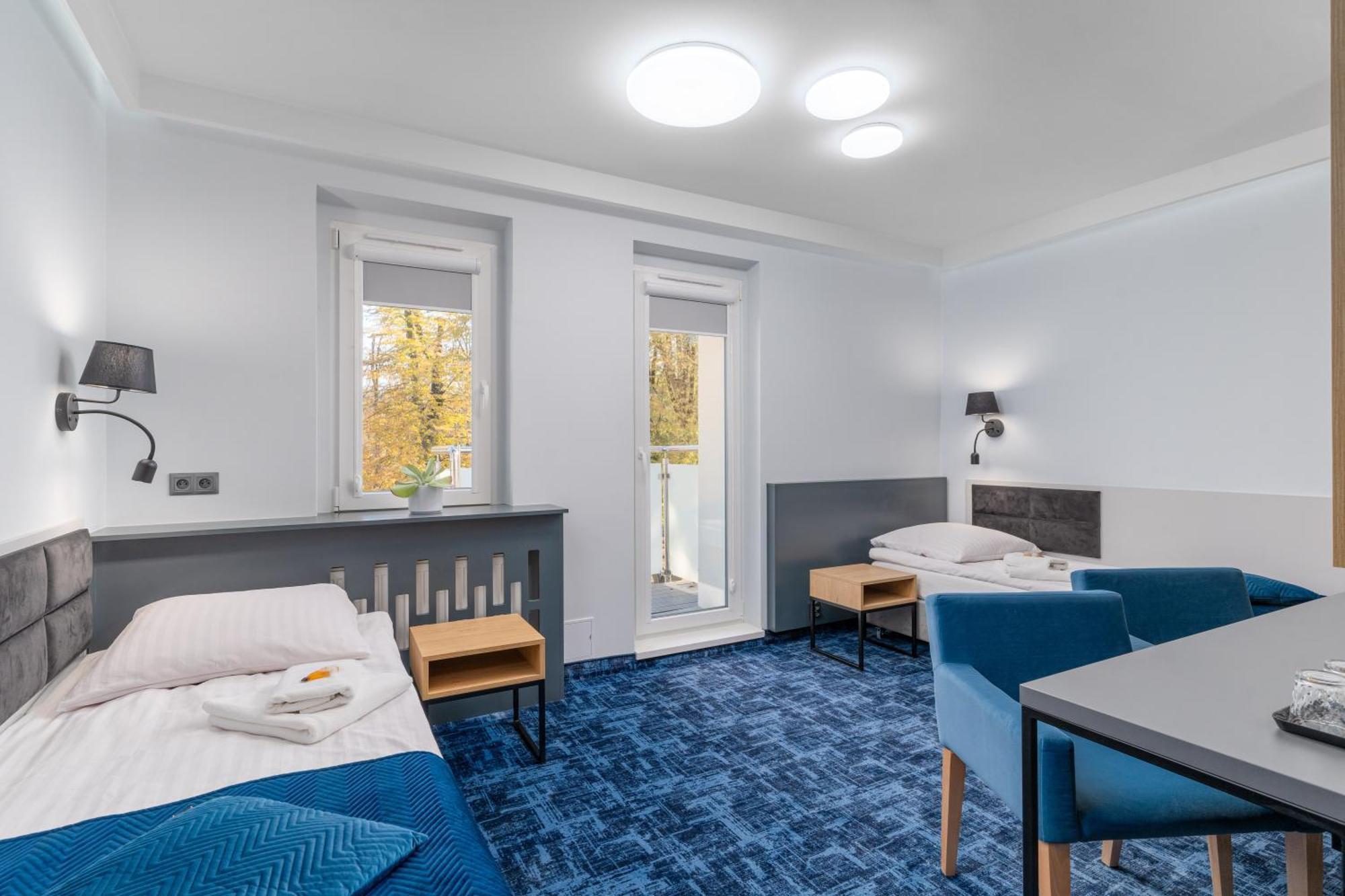 Hotel W Dobieszkowie Stryków Kültér fotó